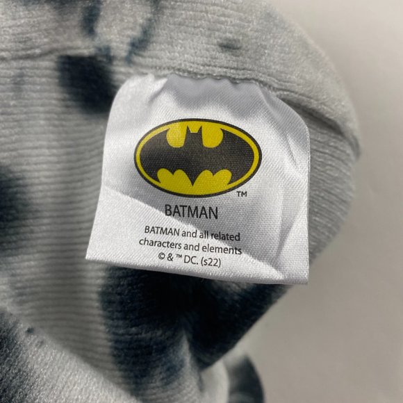 NEW Batman Winter Beanie Hat Cap DC Comics Ski Pom Pom Adult Men's Women's - Picture 6 of 7